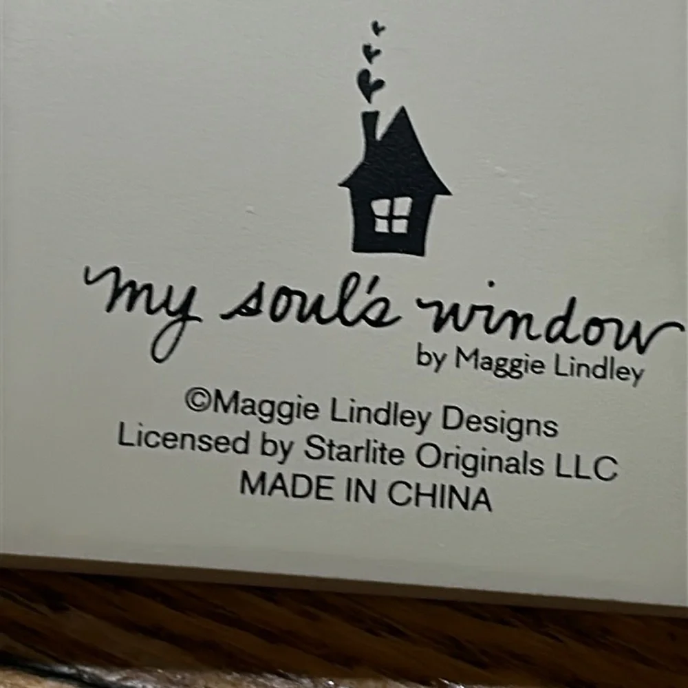 Cracker Barrel heart design photo frame.  Valentines. New in box.